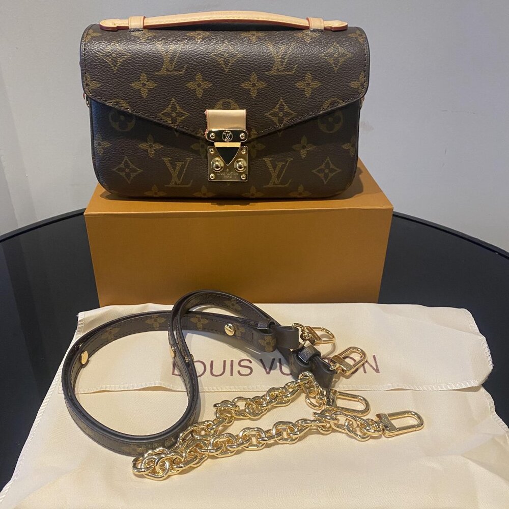Louis Vuitton Crossbody Bag Monogram Print